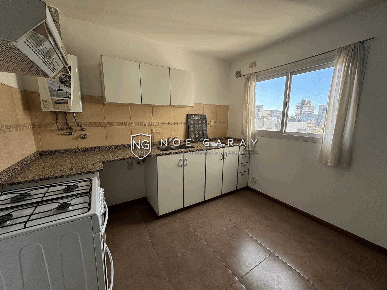 Dpto en venta en pleno centro con cochera y piscina - Imagen 6