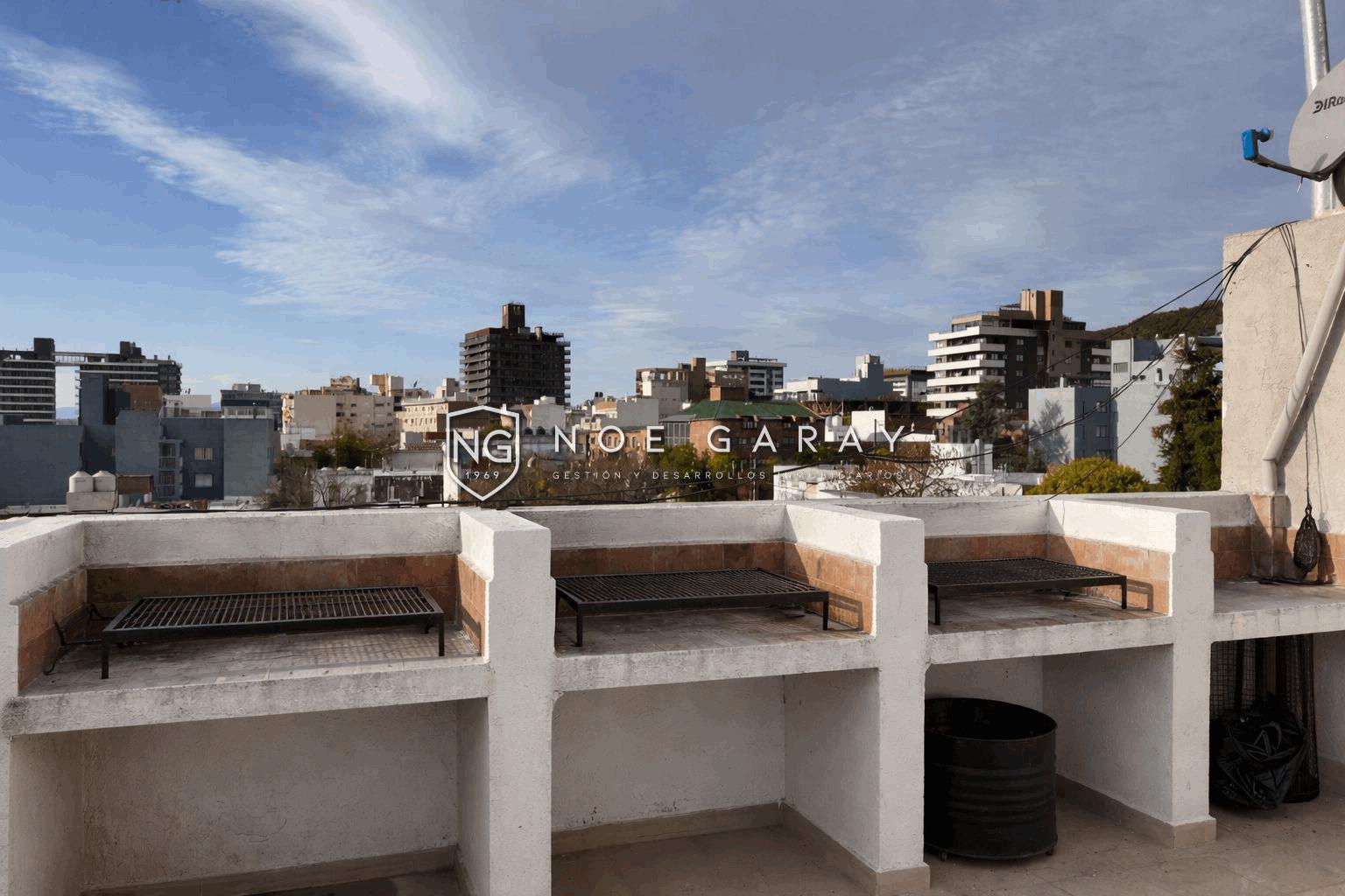 Dpto en venta en pleno centro con cochera y piscina - Imagen 14