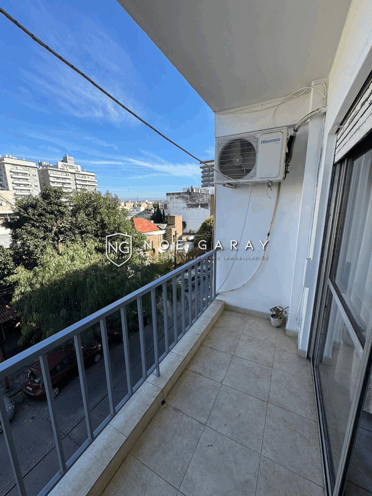 Departamento en alquiler anual el centro con cochera y balcon - Imagen 10