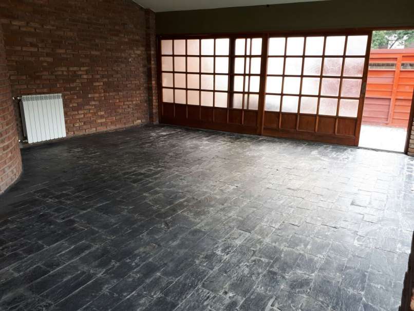 Casa en alquiler anual ideal para comecial o vivienda en plena Av Uruguay - Imagen 5