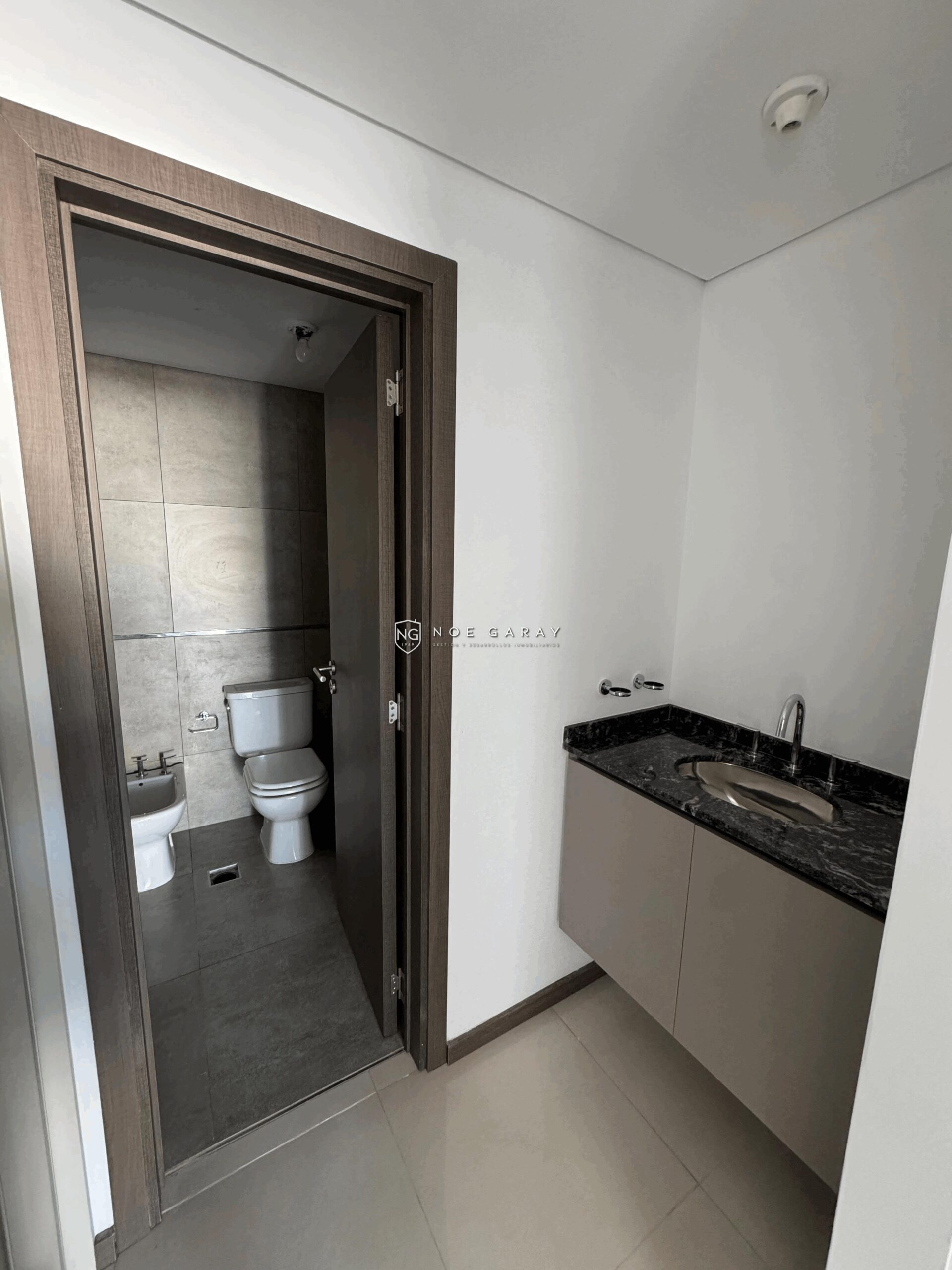 Dpto en alquiler anual de 2 dorm en Veneto IX - Imagen 4