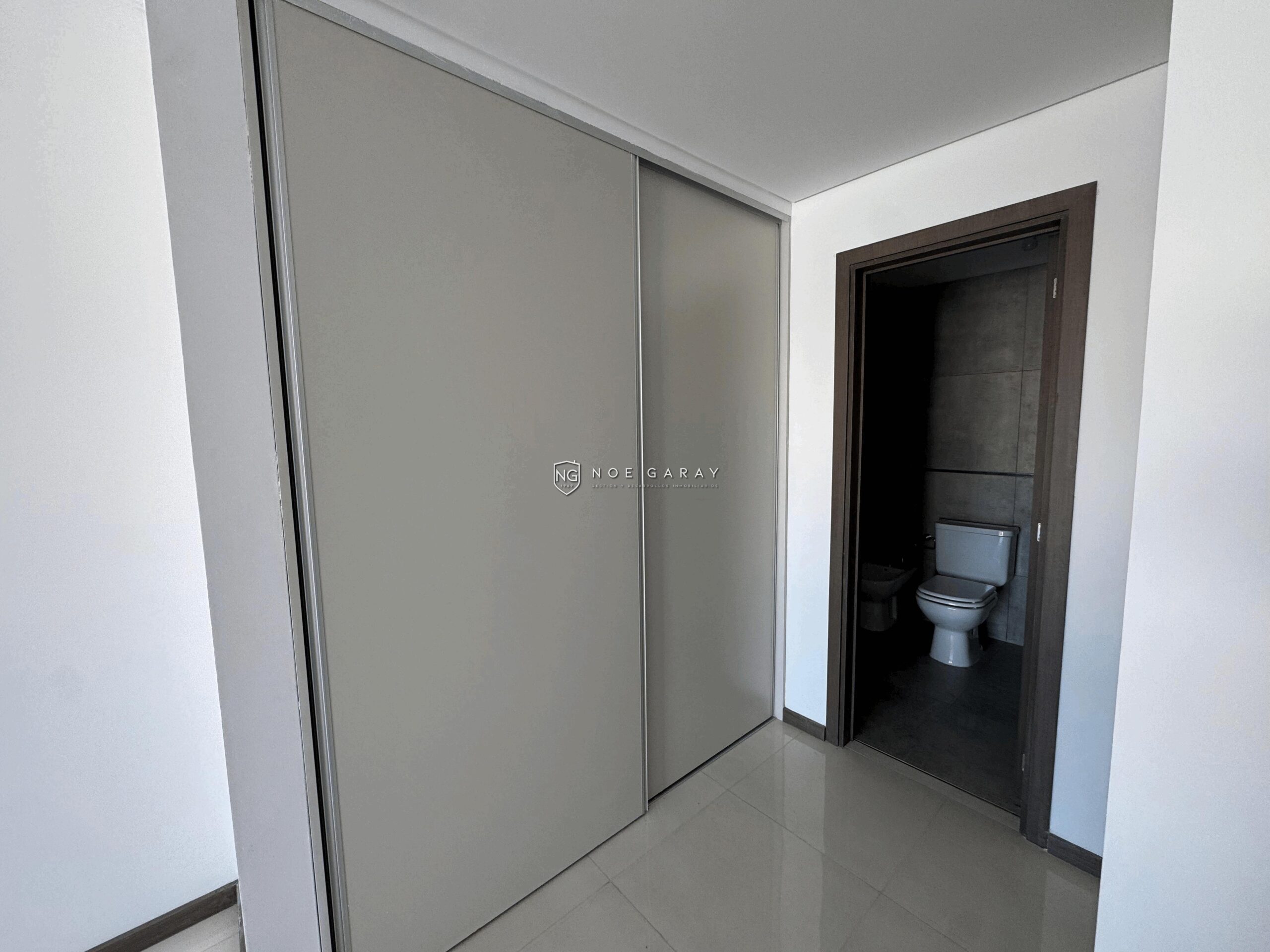 Dpto en alquiler anual de 2 dorm en Veneto IX - Imagen 5