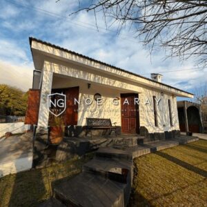 Casa en alquiler anual sobre Av. Carcano