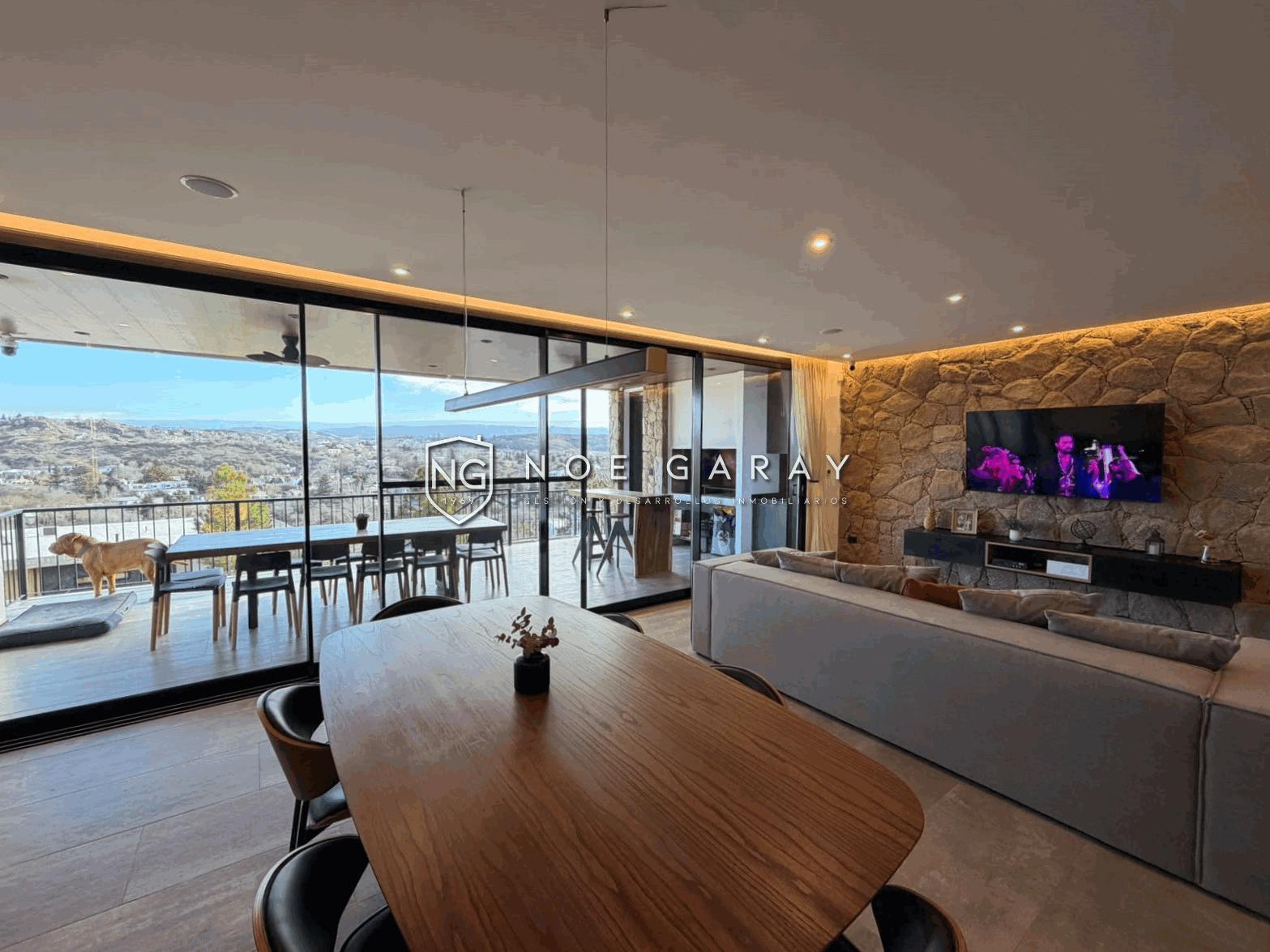 Casa en venta de categoría en barrio semi privado - Imagen 5