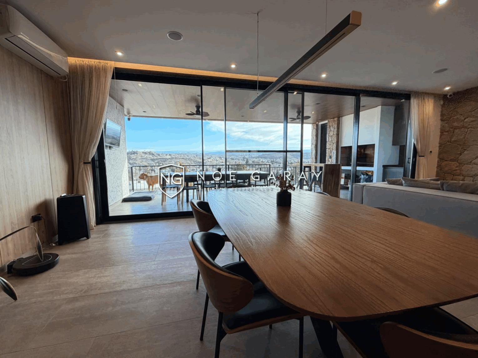 Casa en venta de categoría en barrio semi privado - Imagen 7