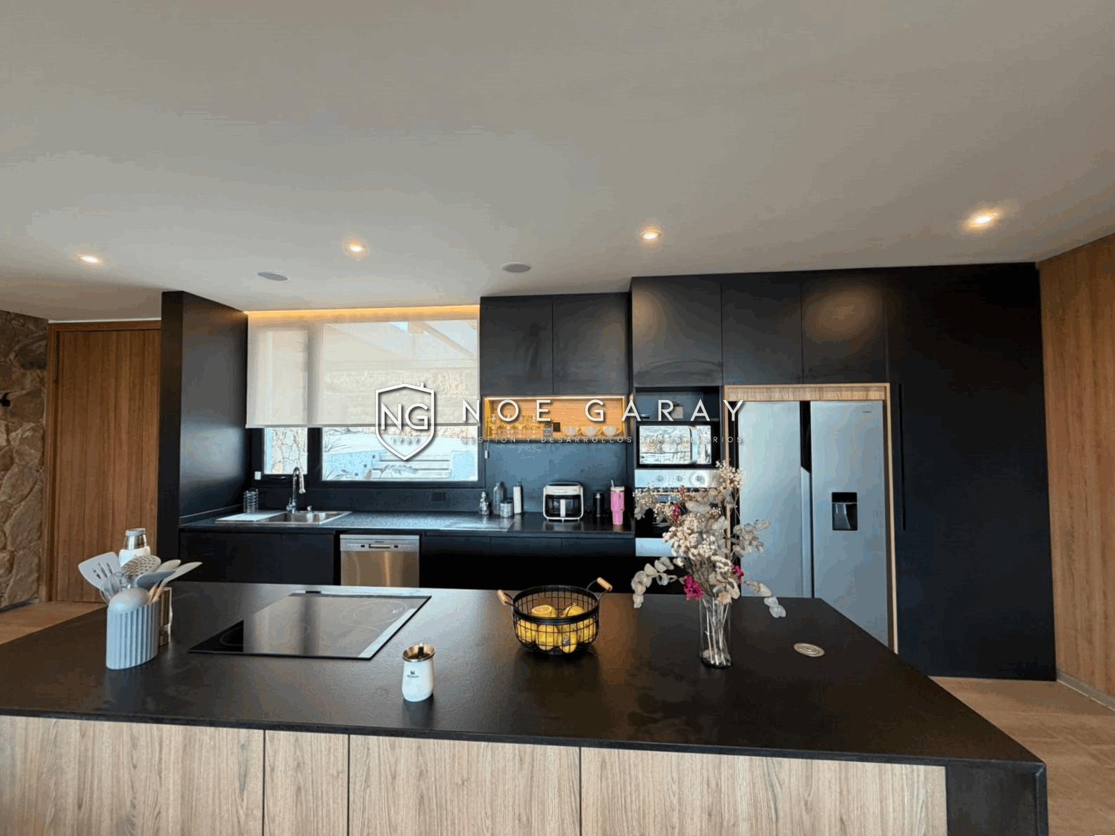 Casa en venta de categoría en barrio semi privado - Imagen 14