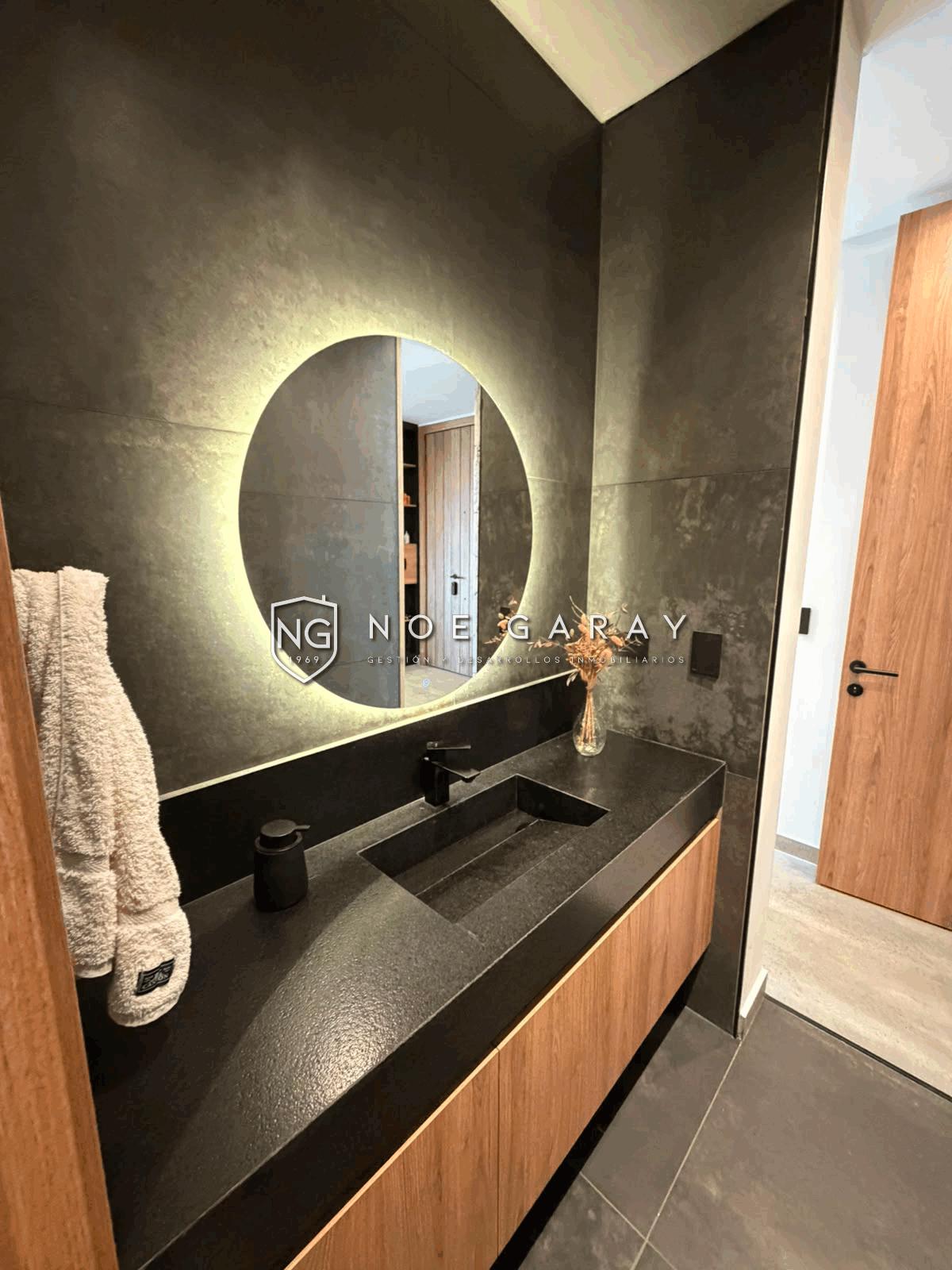 Casa en venta de categoría en barrio semi privado - Imagen 17