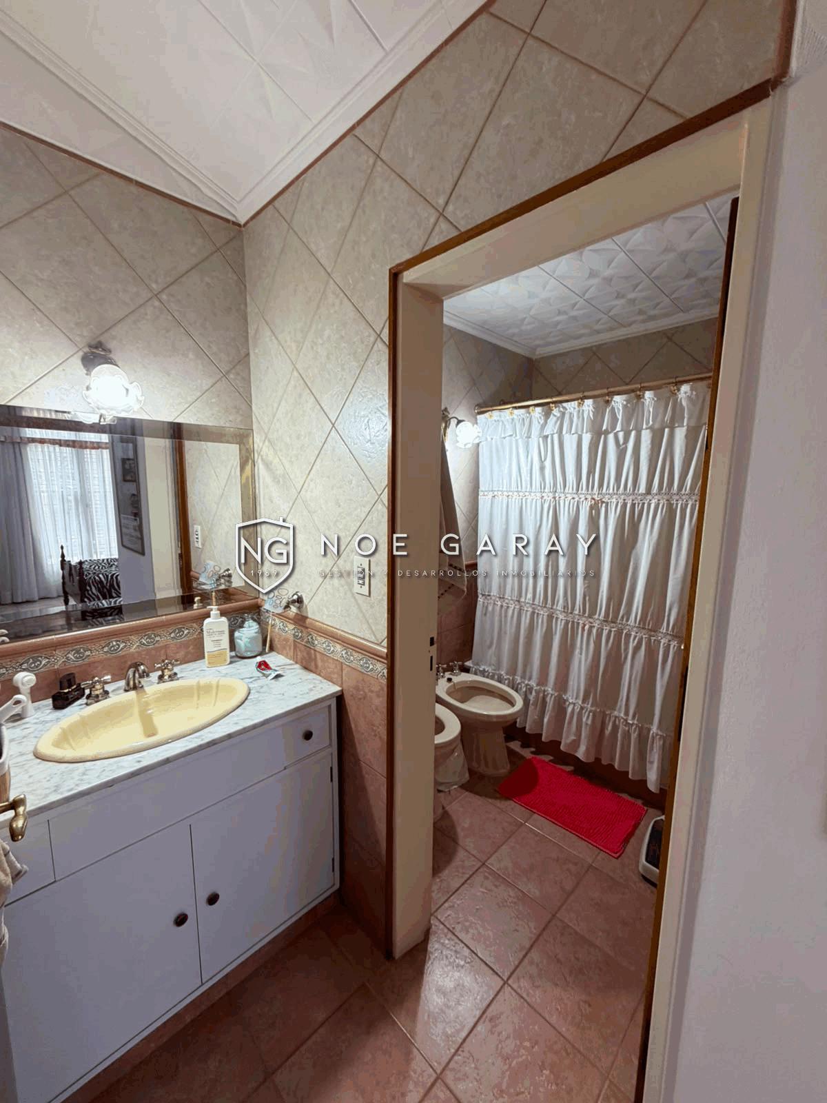 Casa en venta en barrio Miguel Muñoz A con piscina - Imagen 13