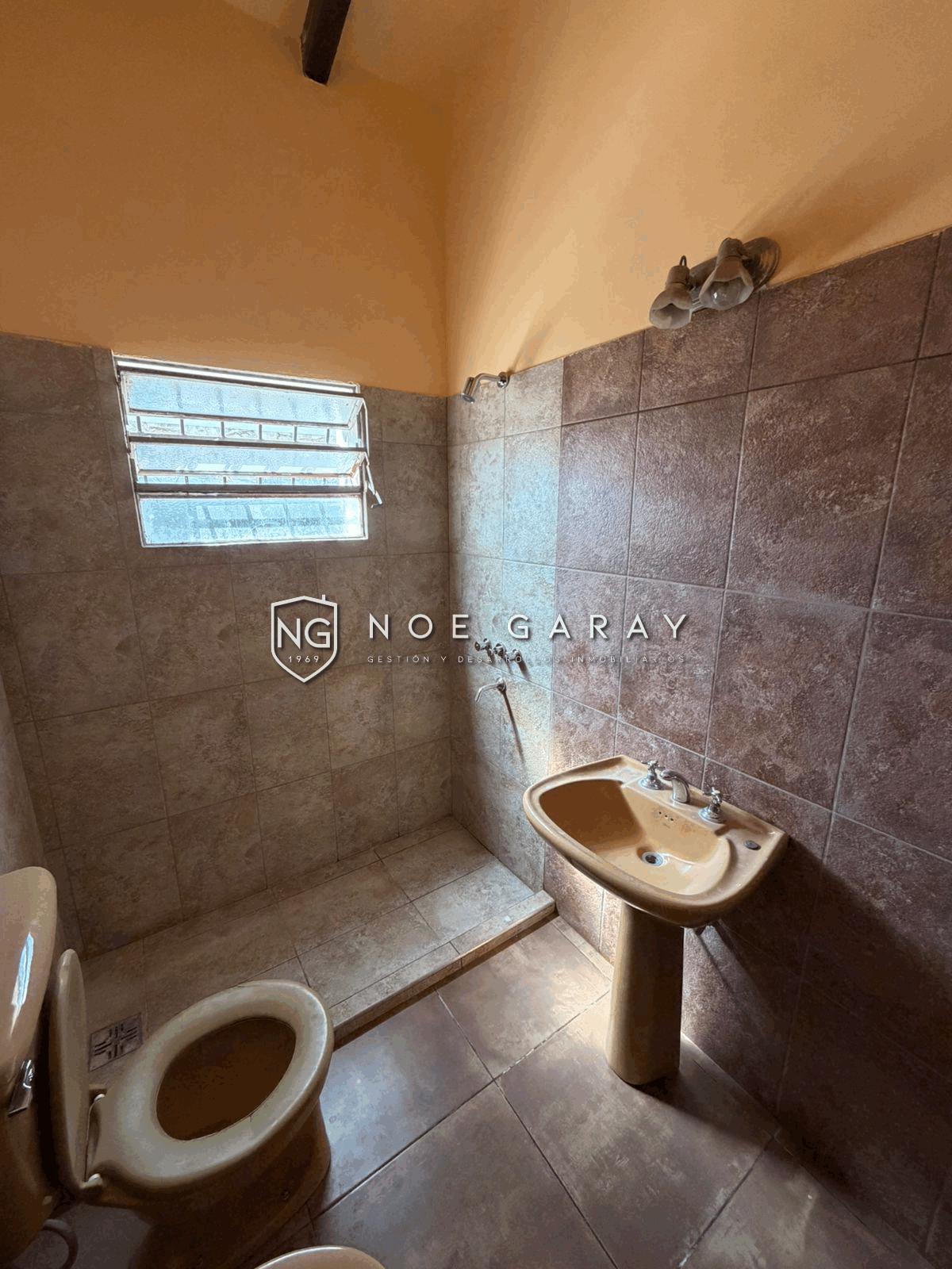 Casa dpto en vta con piscina, vistas a las sierras, 3 cocheras y amplio terreno - Imagen 13