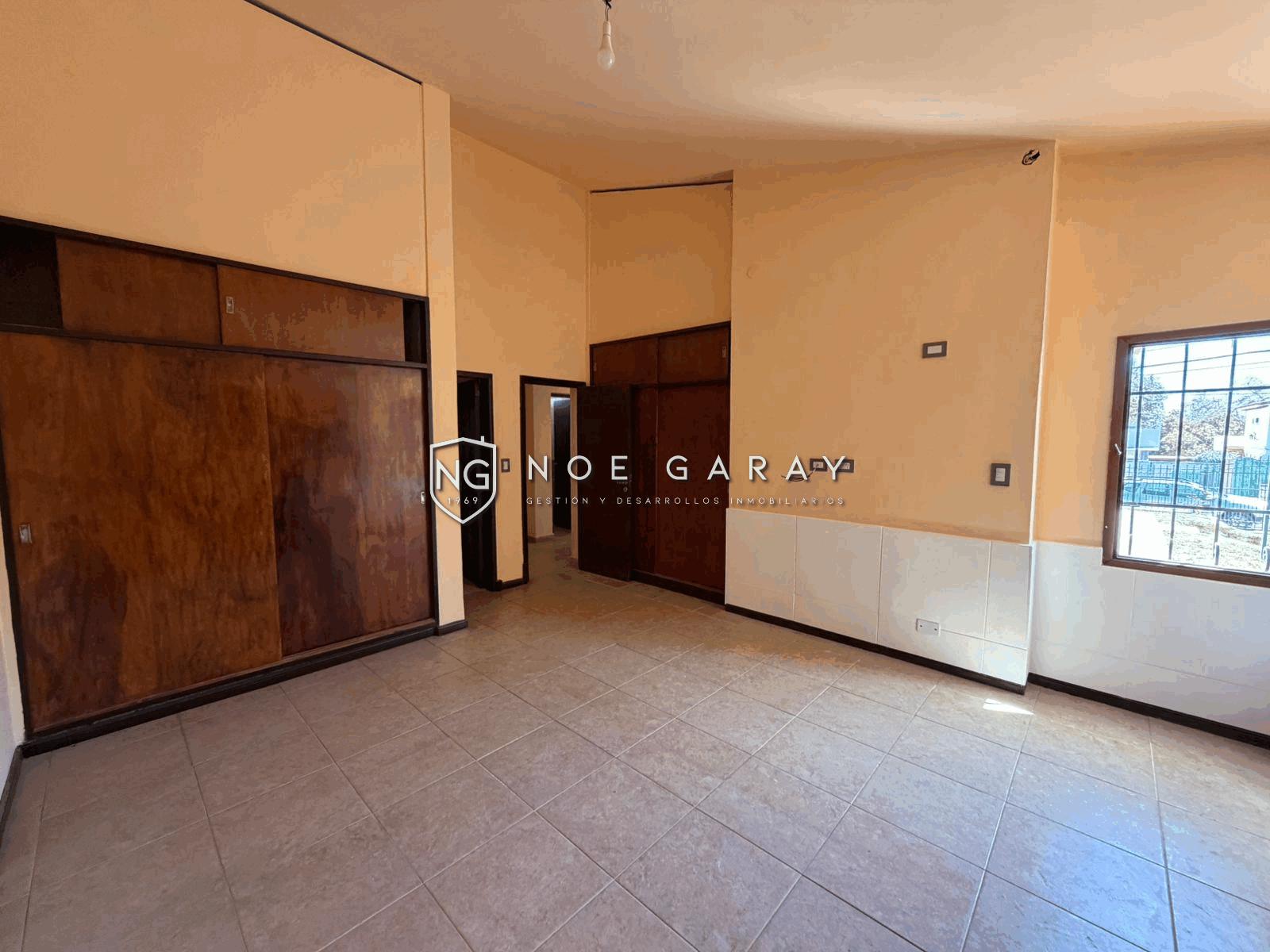 Casa dpto en vta con piscina, vistas a las sierras, 3 cocheras y amplio terreno - Imagen 19