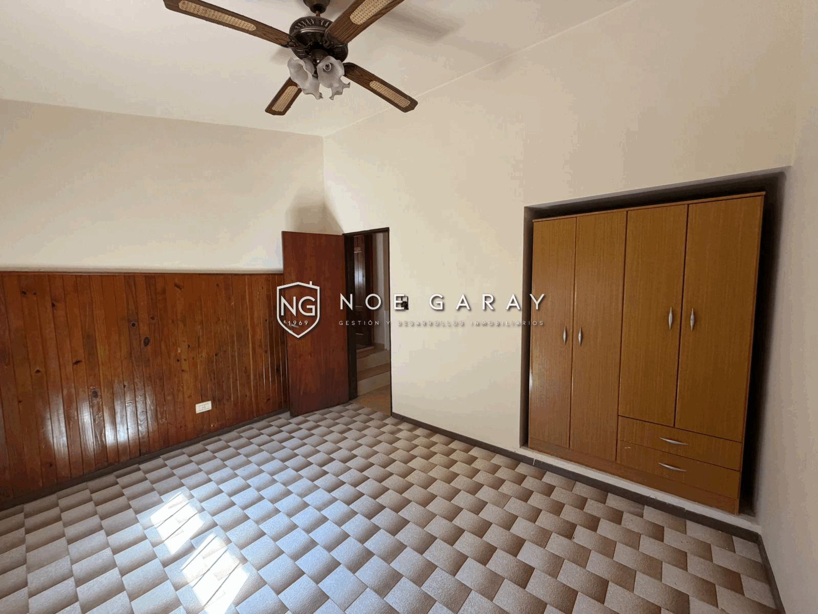 Casa dpto en vta con piscina, vistas a las sierras, 3 cocheras y amplio terreno - Imagen 32